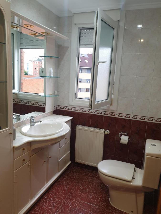 Alberto Astur Habitaciones Privadas Mas Cocina Oviedo Exterior photo